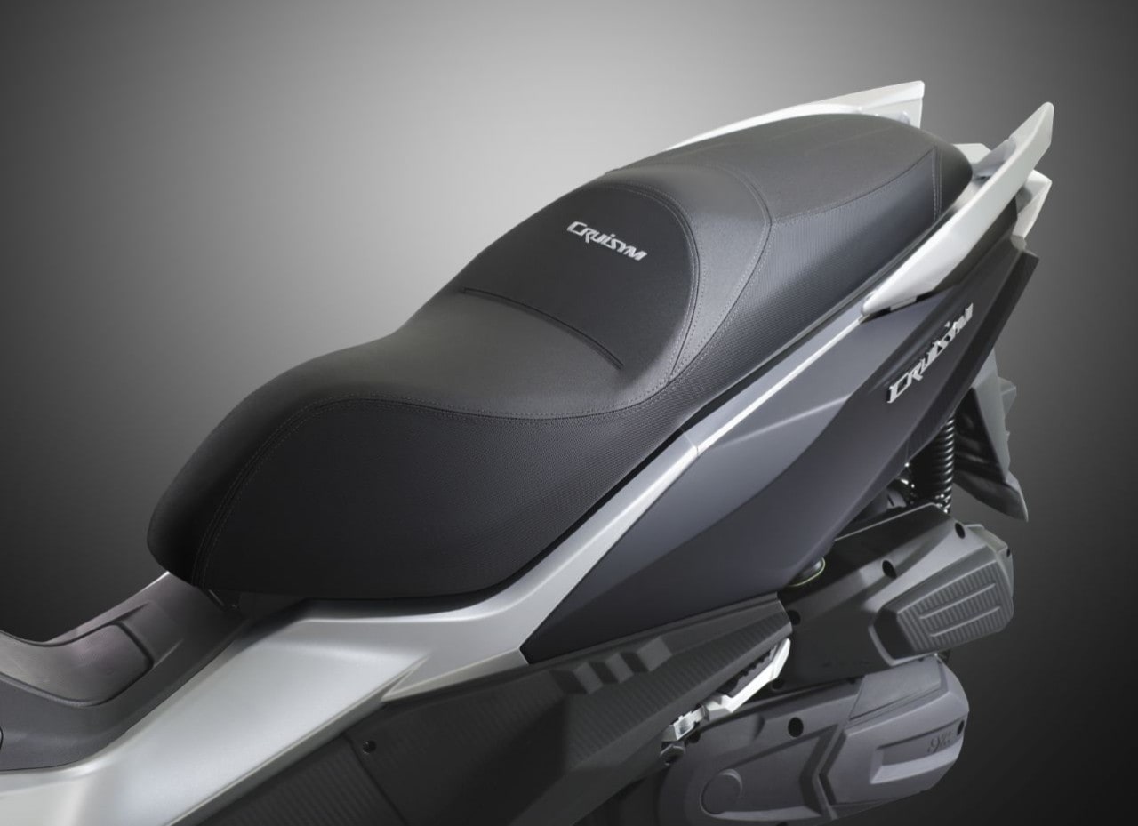 Sym Cruisym 300 Alfa: gran turismo (e gran prezzo) +VIDEO+